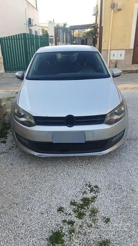 Usata VW Polo 90 CV (66 kW) 2011 Grigio Utilitaria