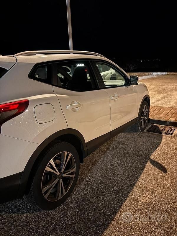 Usata Nissan Qashqai 115 CV (84 kW) 2017 Bianco SUV