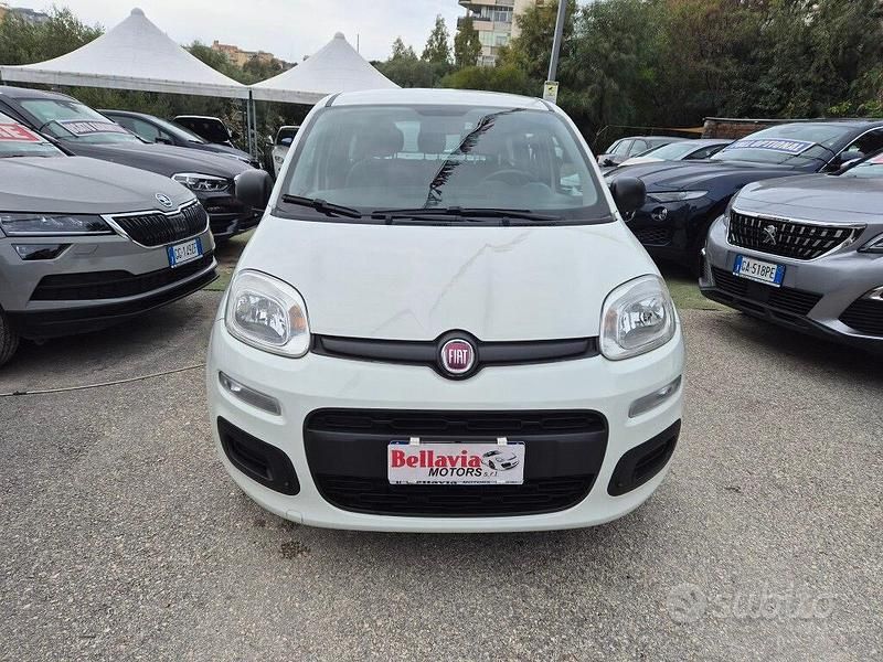 Usata Fiat Panda Easy 69 CV (50 kW) 2018 Bianco Berlina
