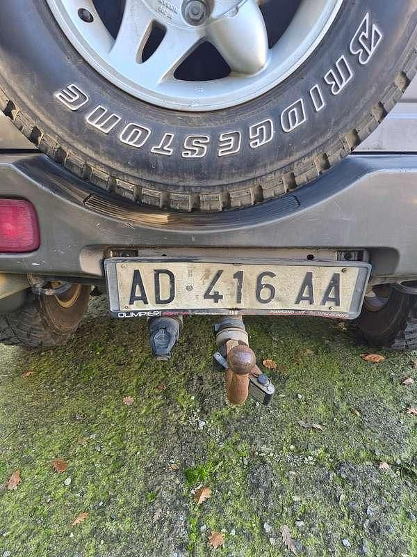 Usata Nissan Terrano 99 CV (72 kW) 1996 Grigio SUV