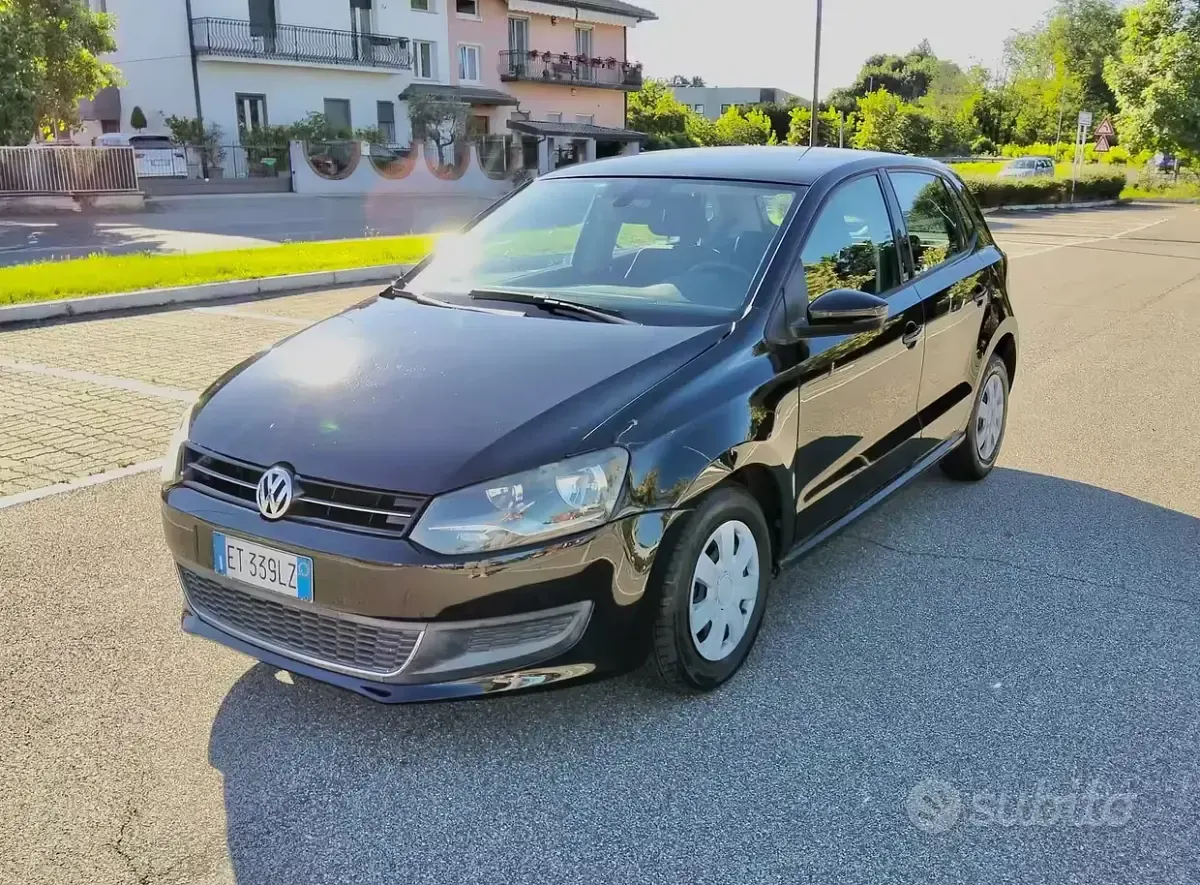 Usata VW Polo 75 CV (55 kW) 2014 Nero Berlina