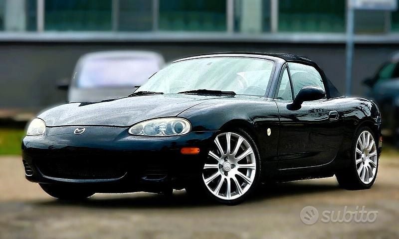 Usata Mazda MX5 110 CV (80 kW) 2004 Nero Cabrio
