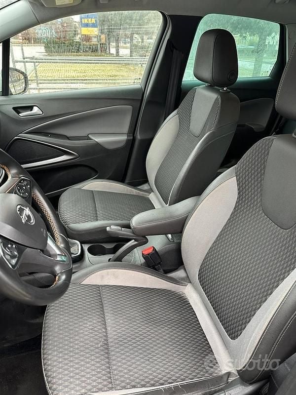 Usata Opel Crossland X Edition 100 CV (73 kW) 2018 SUV