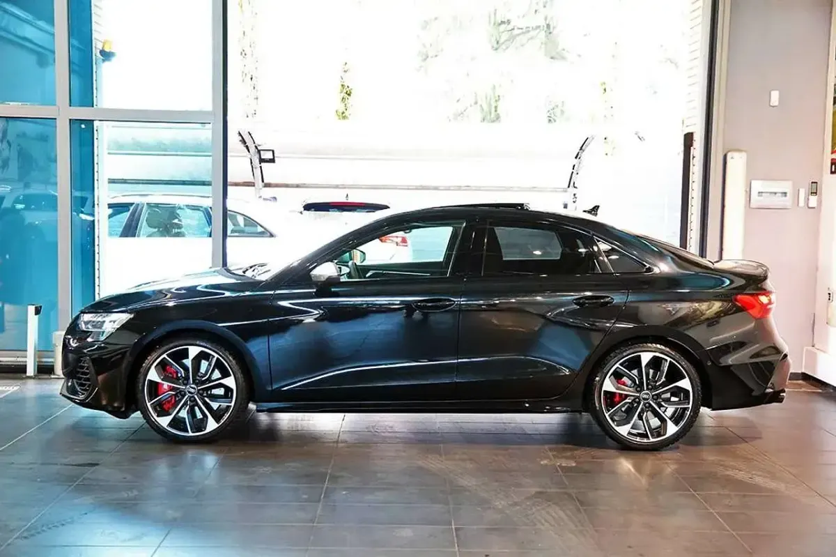 Usata Audi S3 Sport 333 CV (244 kW) 2024 Nero Berlina