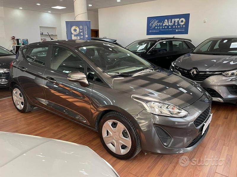 Usata Ford Fiesta 85 CV (62 kW) 2020 Grigio Utilitaria