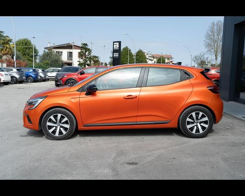 Usata Renault Clio V Evolution 91 CV (66 kW) 2023 Arancione Berlina