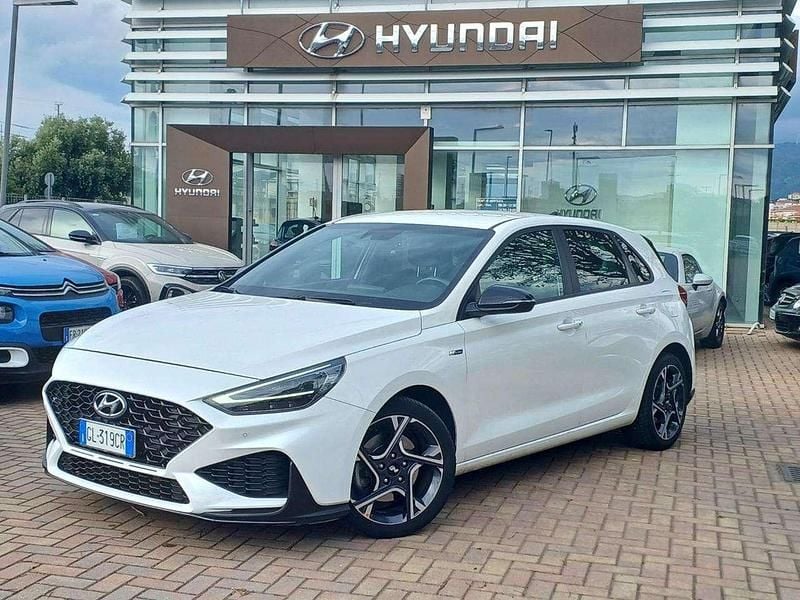 Usata Hyundai i30 N Line 120 CV (88 kW) 2022 Bianco Berlina