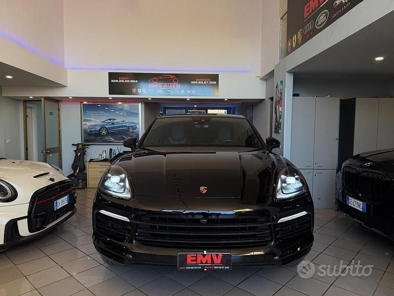 Usata Porsche Cayenne Platinum Edition 340 CV (250 kW) 2019 Nero SUV
