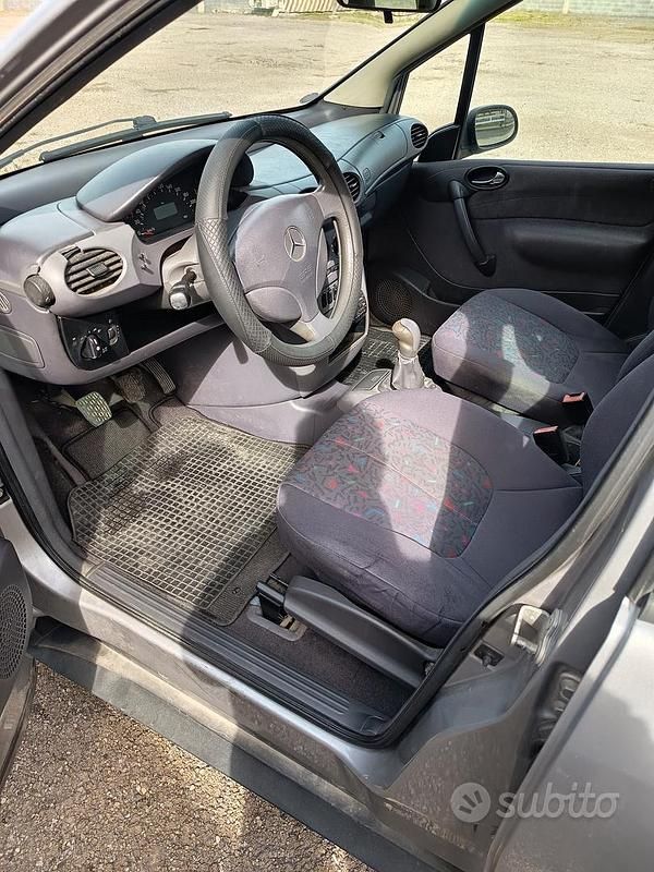 Usata Mercedes A140 82 CV (60 kW) 1999 Grigio Berlina
