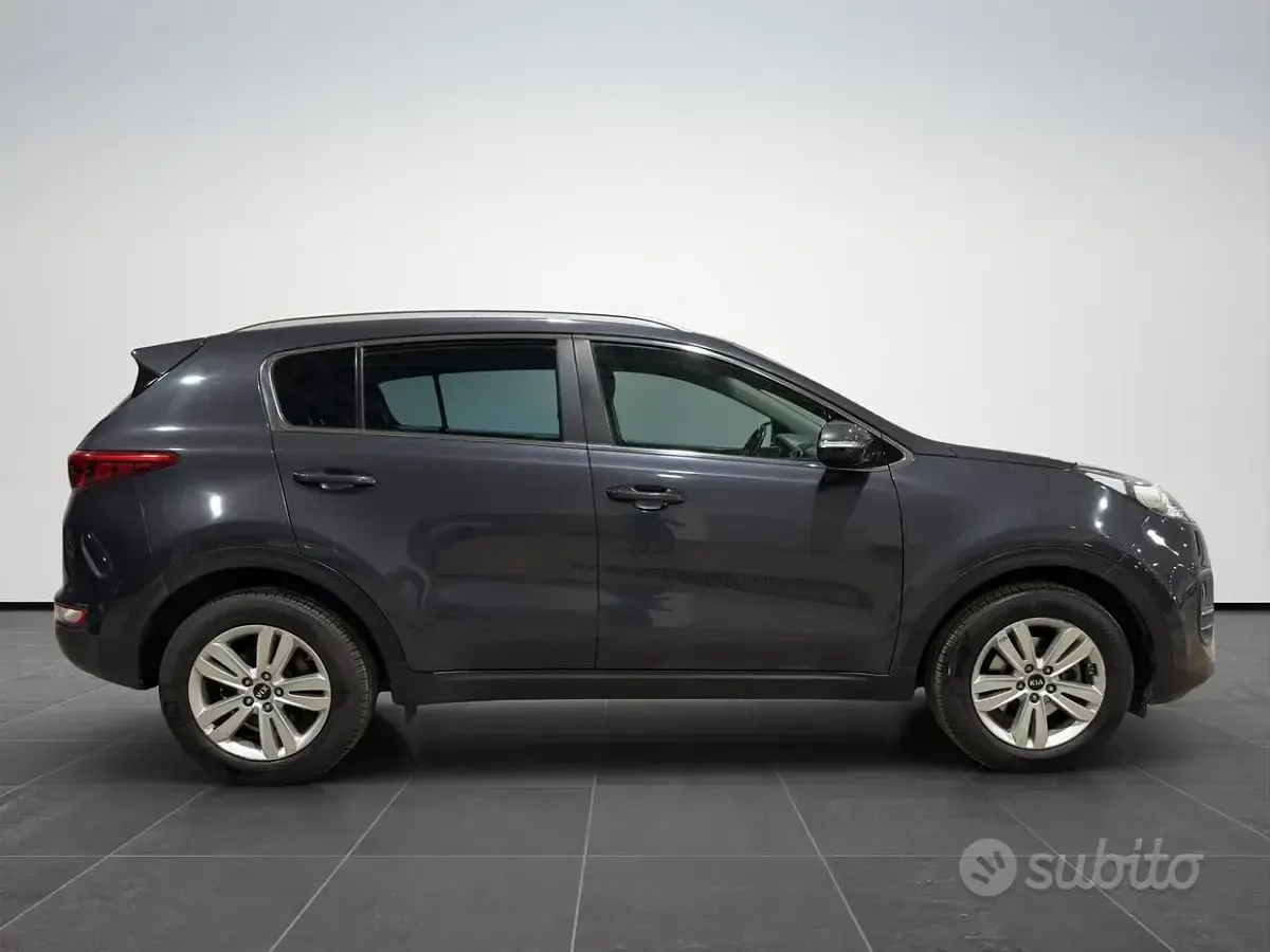 Usata Kia Sportage Active 116 CV (85 kW) 2018 Grigio SUV