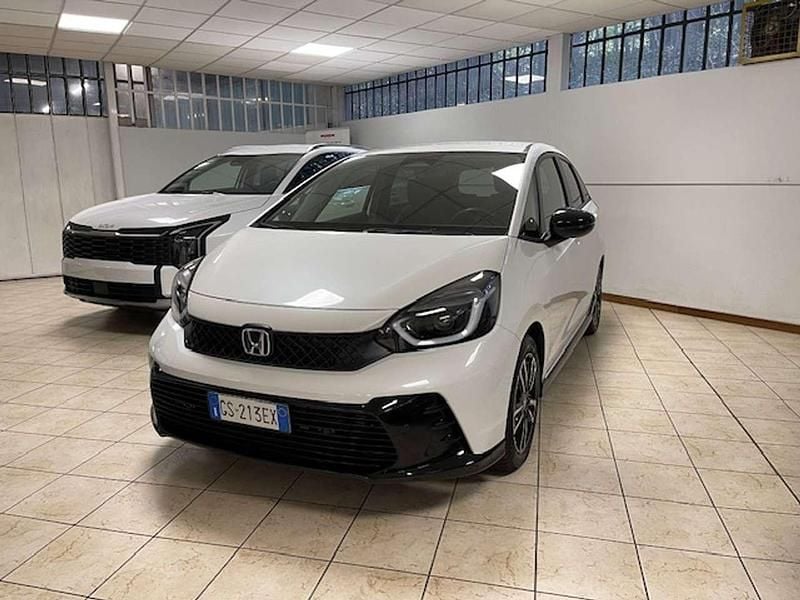 Usata Honda Jazz Sport 107 CV (78 kW) 2023 Platinum white pearl Utilitaria