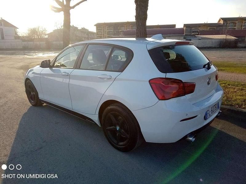 Usata BMW 116 Sport Line 116 CV (85 kW) 2016 Bianco Utilitaria