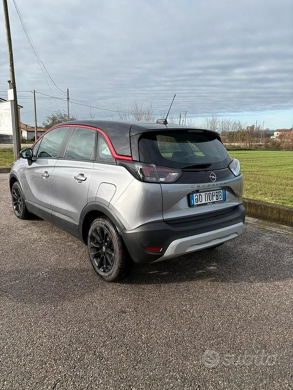 Usata Opel Crossland X GS Line 83 CV (61 kW) 2021 Grigio SUV
