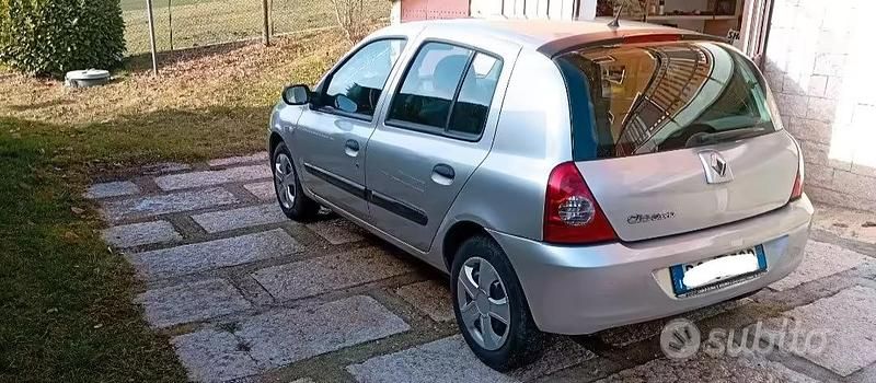 Usata Renault Clio II 2008 Berlina