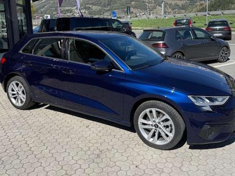Usata Audi A3 Business 116 CV (85 kW) 2021 Blu/azzurro Berlina