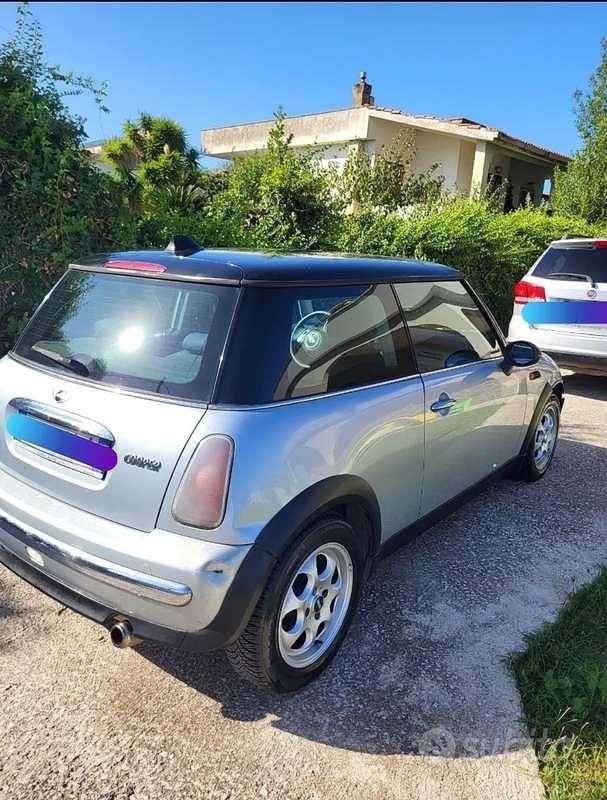 Begagnad Mini Cooper 116 HK (85 kW) 2003 Grå Halvkombi