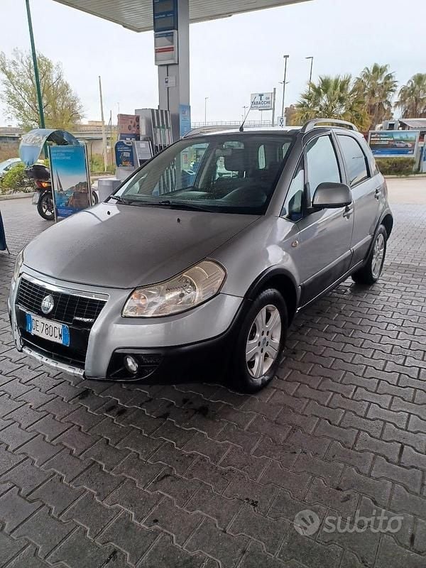 Usata Fiat Sedici 2006 Grigio SUV