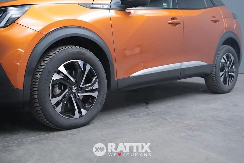 Usata Peugeot 2008 Allure 131 CV (96 kW) 2023 Orange fusion SUV