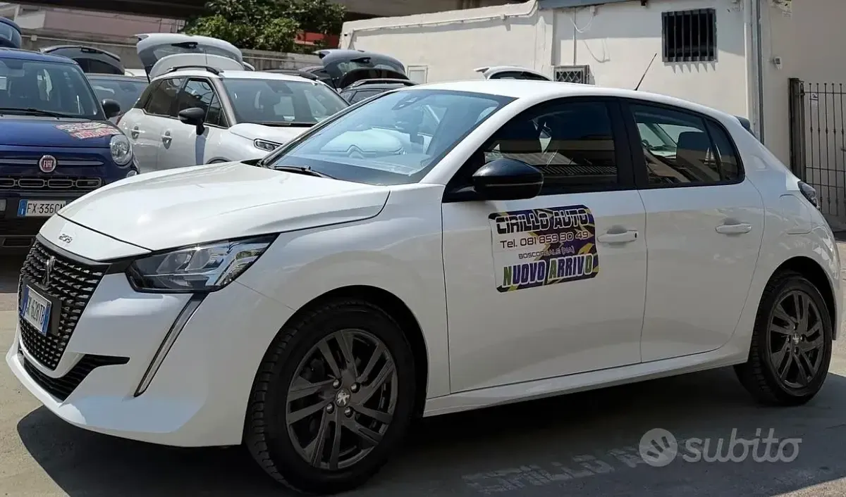 Usata Peugeot 208 102 CV (75 kW) 2022 Bianco Utilitaria