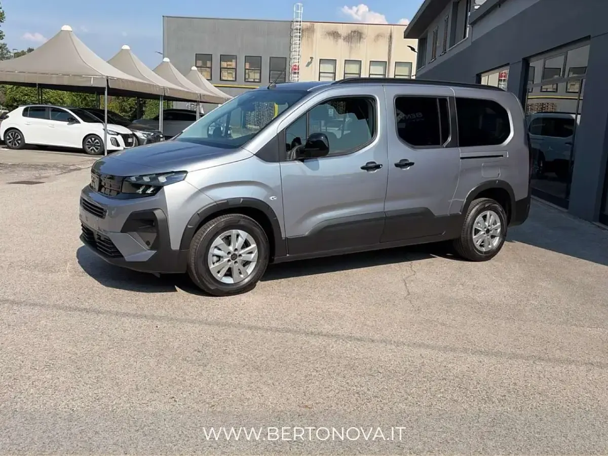 Nuova Peugeot Rifter Allure 131 CV (96 kW) 2026 Grigio Monovolume
