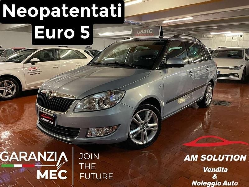 Usata Skoda Fabia 105 CV (77 kW) 2011 Argento Berlina