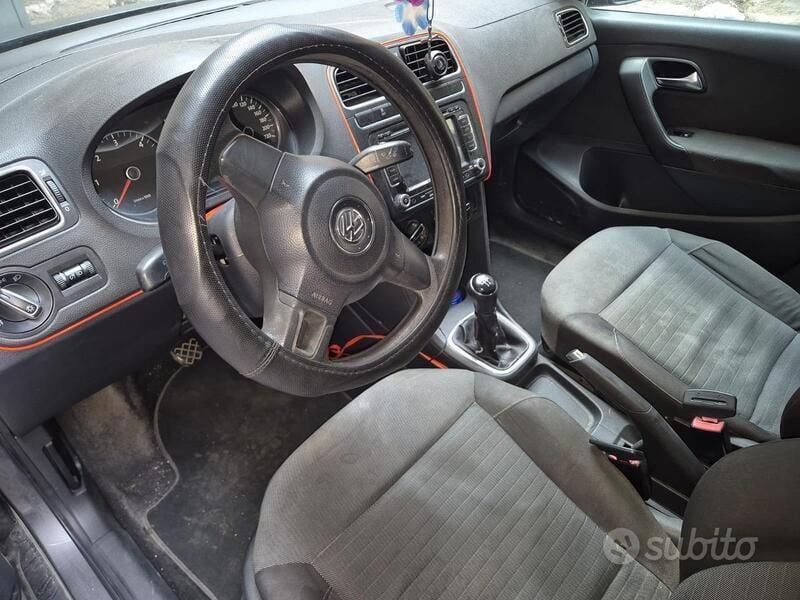 Usata VW Polo 75 CV (55 kW) 2009 Grigio Berlina