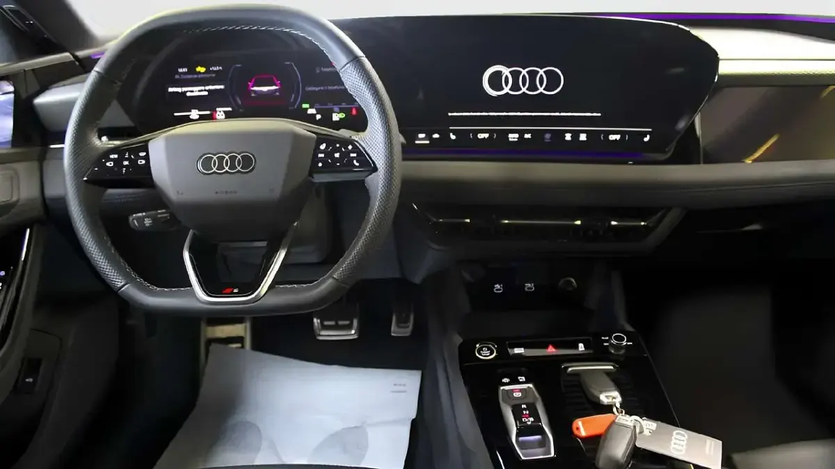 Usata Audi A6 e-tron Performance 269 kW (367 CV) 2025 8d blu storm metallizzato Berlina