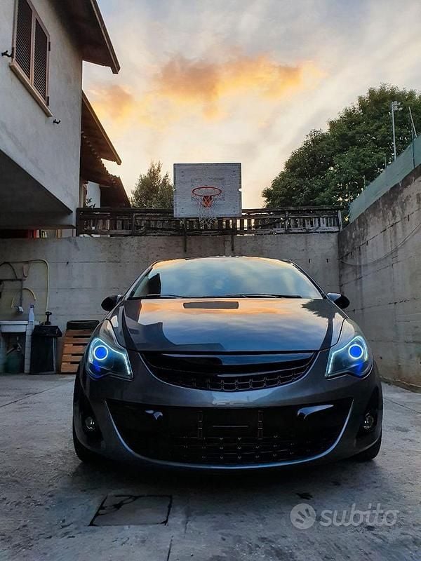 Usata Opel Corsa 90 CV (66 kW) 2008 Grigio Utilitaria