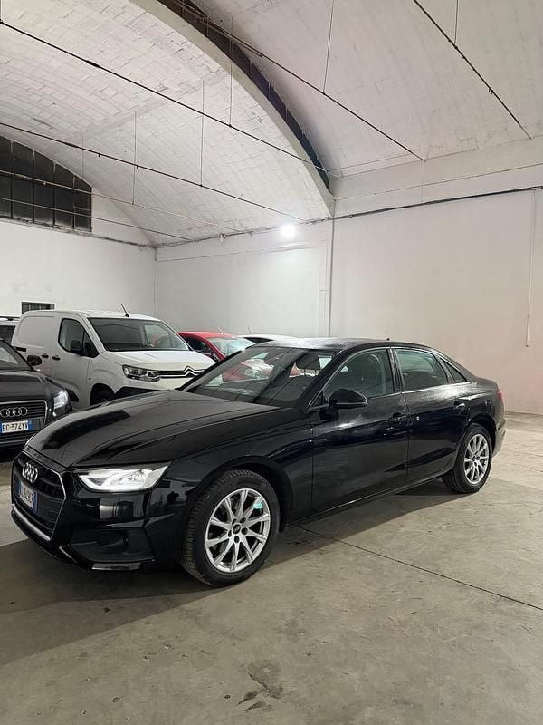 Usata Audi A4 135 CV (99 kW) 2022 Nero Berlina