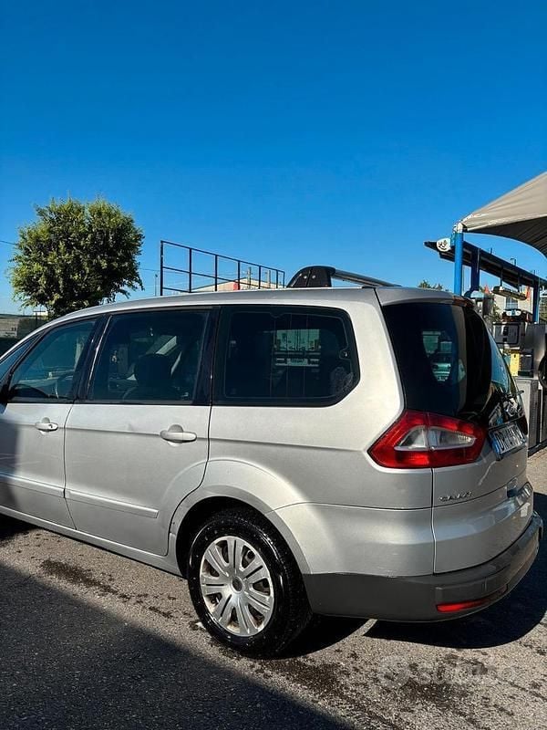 Usata Ford Galaxy 140 CV (102 kW) 2008 Grigio Monovolume