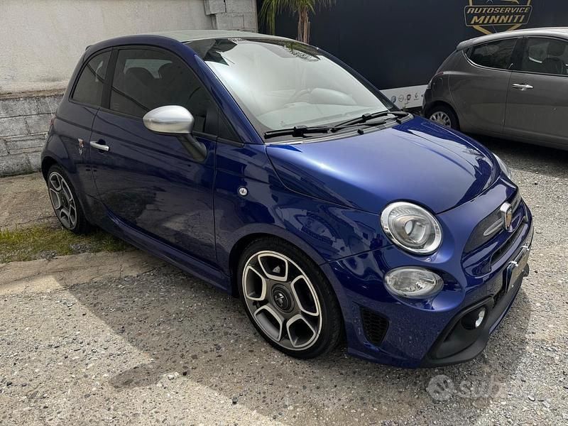 Begagnad Abarth 595C Turismo 165 HK (121 kW) 2019 Blå Cab