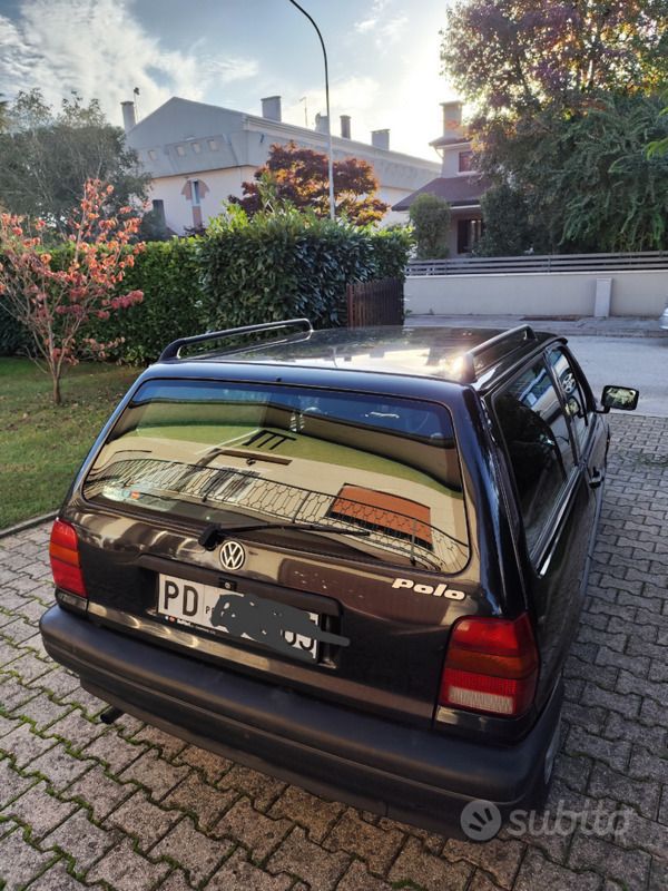 Usata VW Polo 45 CV (33 kW) 1994 Nero Station wagon