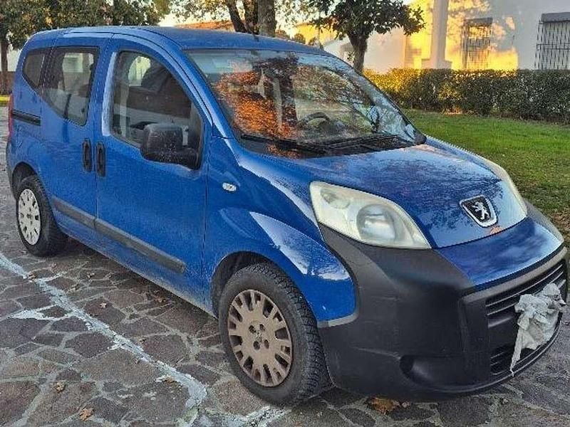 Blu/azzurro Usata 2010 Peugeot TePee Outdoor Station wagon | 3200 € (Ottimo prezzo) - Immagine 1/4