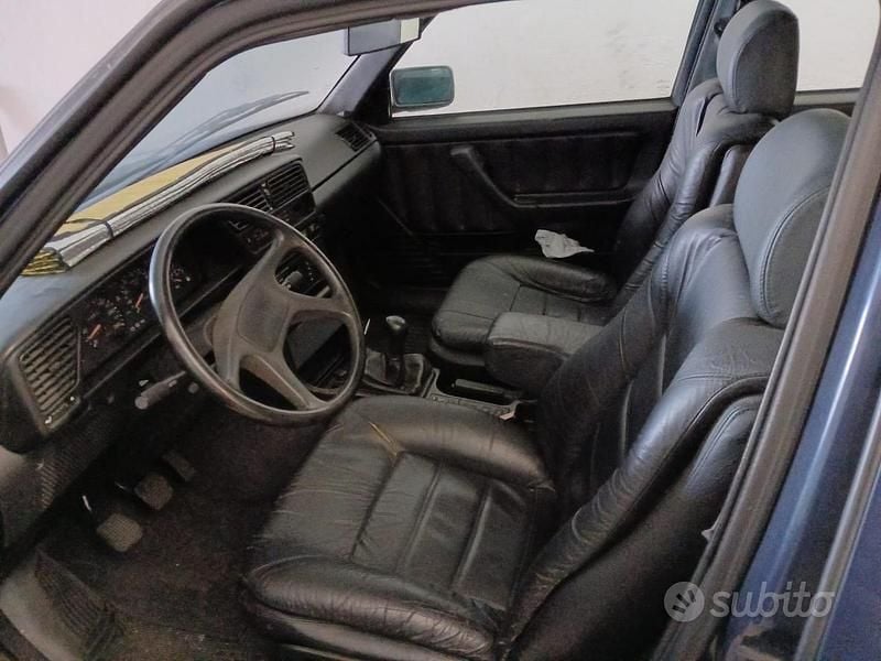 Usata Fiat Croma 150 CV (110 kW) 1992 Blu Utilitaria