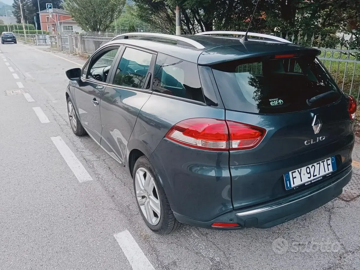 Usata Renault Clio Intens 75 CV (55 kW) 2019 Grigio Station wagon