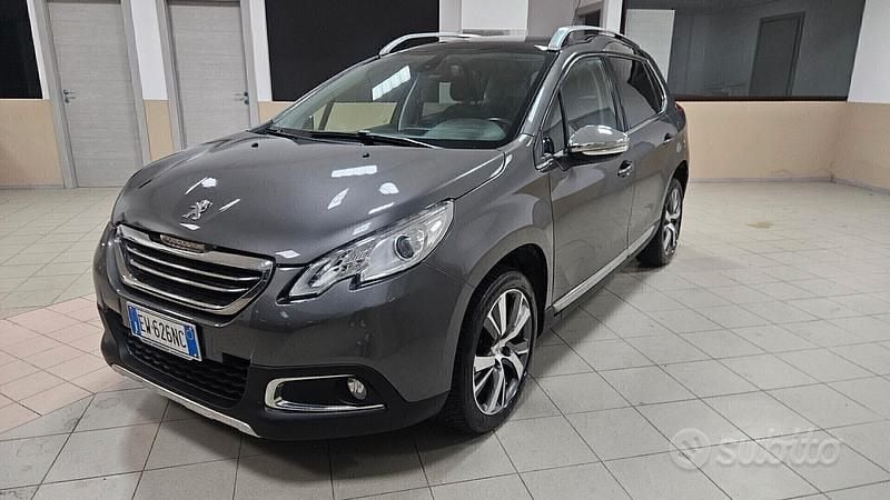 Usata Peugeot 2008 Allure 92 CV (67 kW) 2014 Grigio SUV