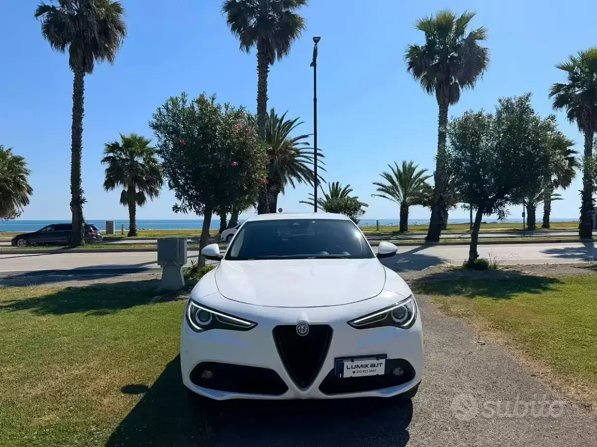 Usata Alfa Romeo Stelvio Executive 190 CV (139 kW) 2021 Bianco SUV