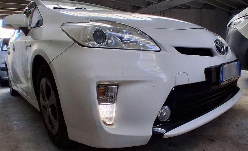 Usata Toyota Prius Executive 99 CV (72 kW) 2015 Station wagon