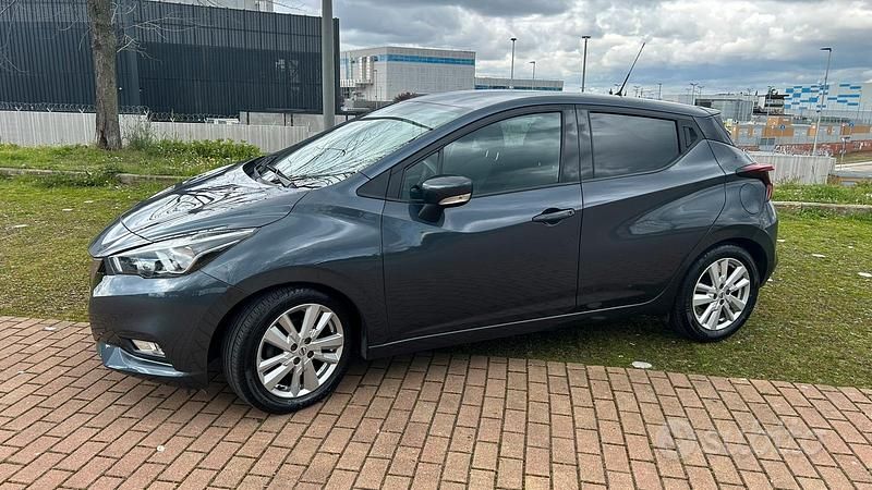Usata Nissan Micra Acenta 101 CV (74 kW) 2019 Grigio Utilitaria