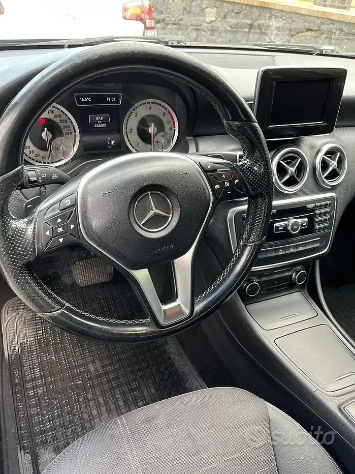 Usata Mercedes CLA180 109 CV (80 kW) 2014 Nero Berlina