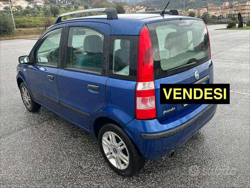 Usata Fiat Panda 37 CV (27 kW) 2004 Blu Utilitaria