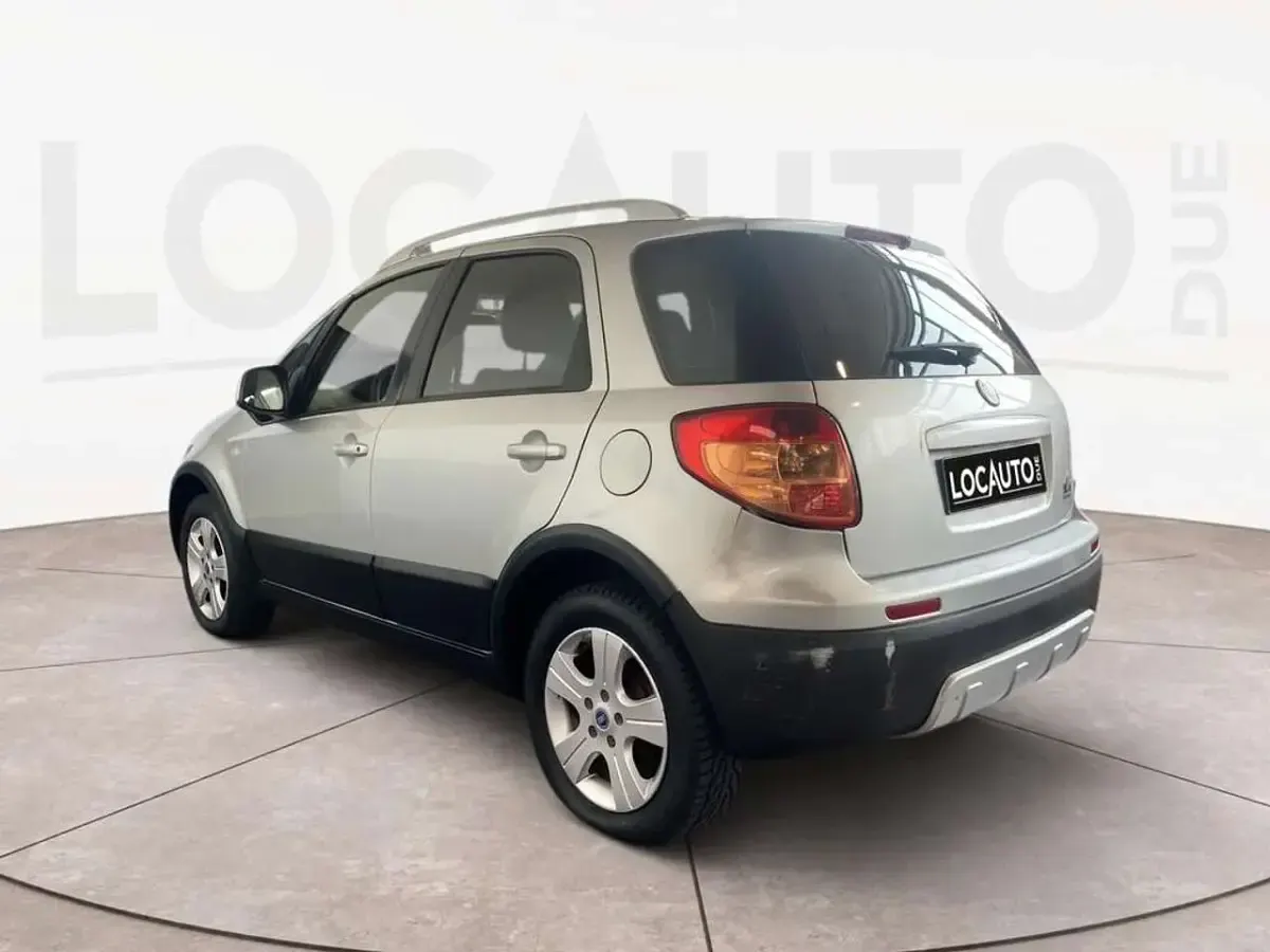 Usata Fiat Sedici Dynamic 120 CV (88 kW) 2007 Grigio SUV