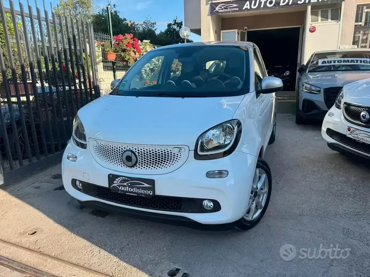 Usata Smart ForFour Passion 71 CV (52 kW) 2016 Bianco Utilitaria