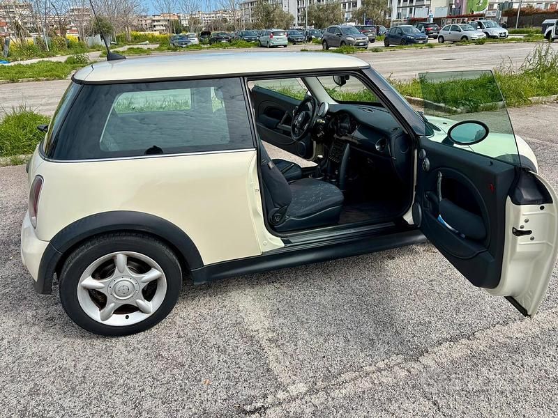 Usata Mini One D 2006 Bianco Utilitaria