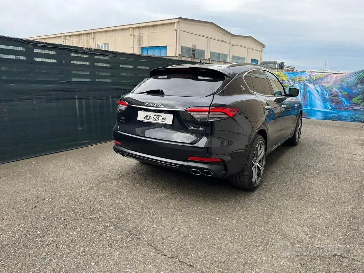 Usata Maserati Levante 430 CV (316 kW) 2018 Nero SUV