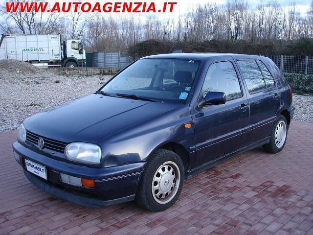 Usata VW Golf III 101 CV (74 kW) 1996 Blu Berlina