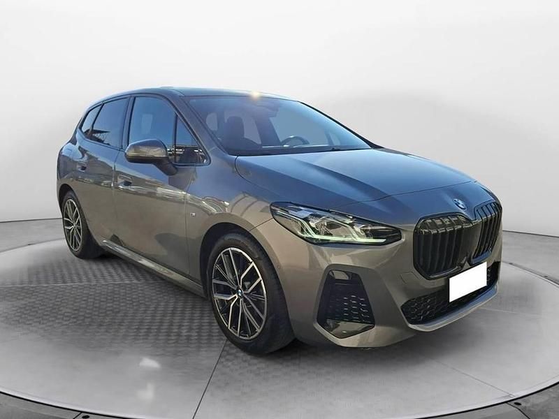 Usata BMW 218 M Sport 149 CV (109 kW) 2023 Grigio Station wagon