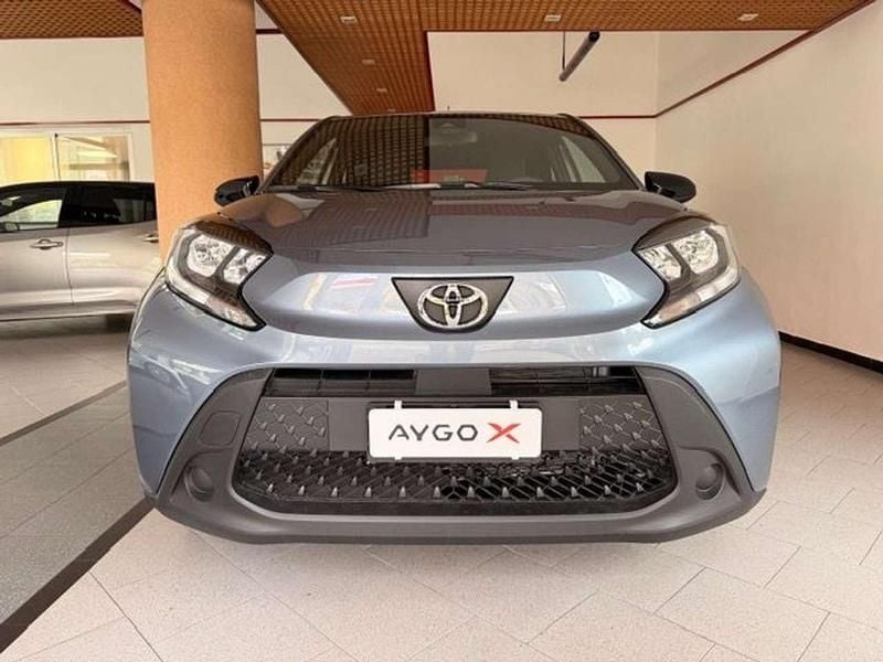 Usata Toyota Aygo X Active 72 CV (52 kW) 2024 Grigio SUV