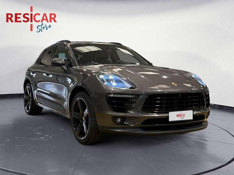 Usata Porsche Macan 252 CV (185 kW) 2018 Grigio opaco SUV