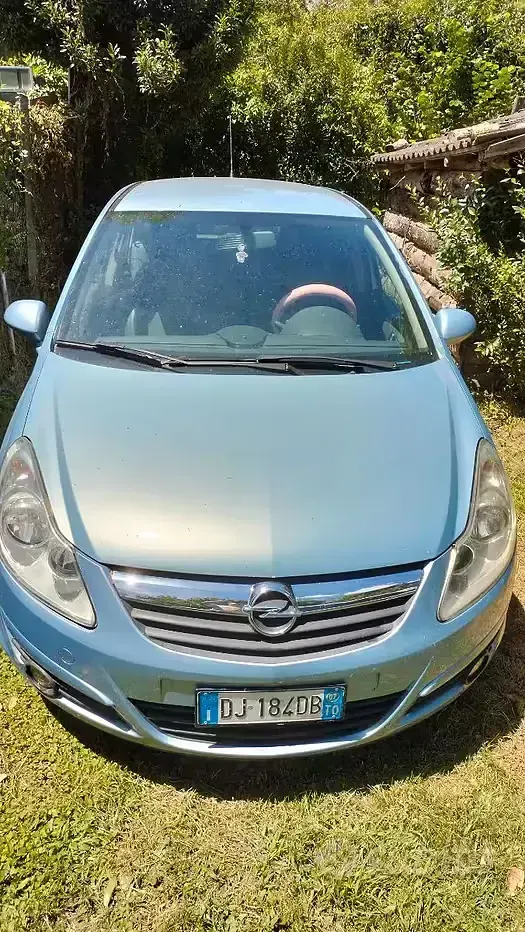 Usata Opel Corsa 90 CV (66 kW) 2007 Utilitaria